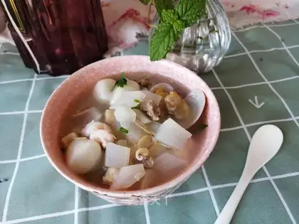 Seafood round
