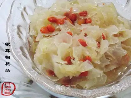 Tremella wolfberry soup