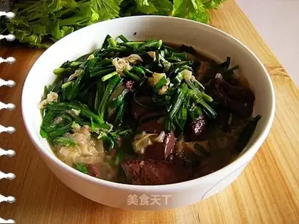 Pig blood and leek soup