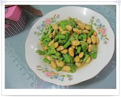 stir-fried soybeans with cowpeas