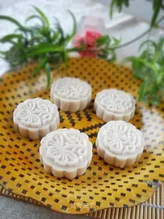 Coconut sweet purple potato sesame ice skin