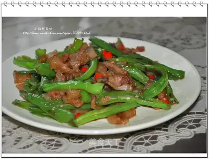stir-fried pepper dregs