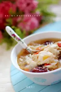 Nutritional wine brewed eggs
