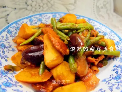 Roasted mushrooms with potatoes and beans