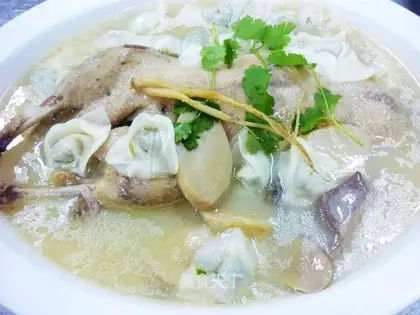 Mushroom wonton duck stewed with apricot