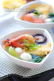 Shrimp and egg dumpling soup