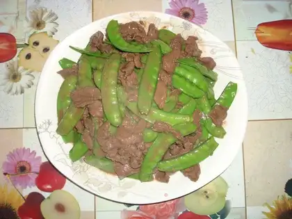 stir-fried beef with peas