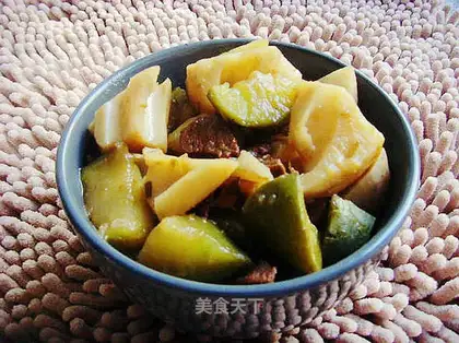 Braised lotus root with radish