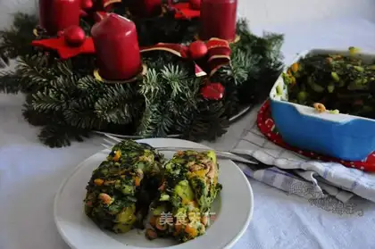 Potato, spinach and shrimp cake