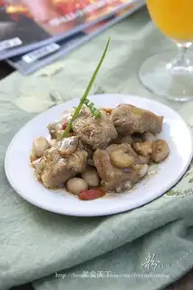 Steamed peanut crispy steak with American ginseng