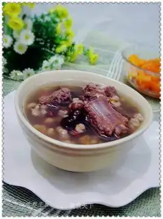 Coix rice and red bean ribs soup