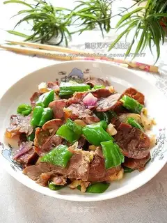 Green pepper re-cooked beef