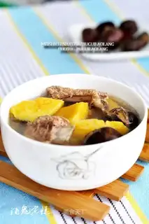 Sweet potato and chestnut ribs soup