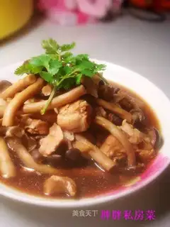 Tea tree mushroom stew