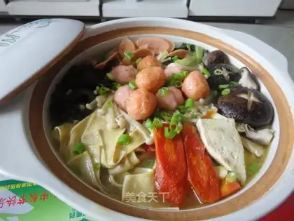 Delicious three delicacies casserole