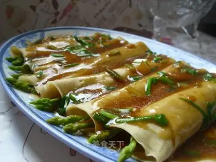 Beef and Asparagus Thousand Sheets Rolls