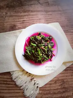 Garlic pickles
