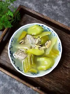 Suffering pickle pork soup