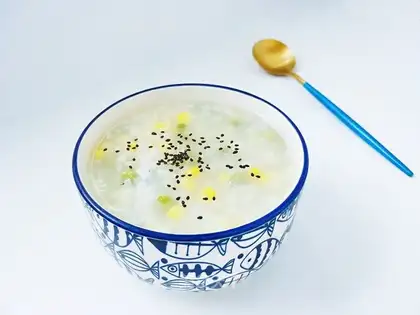 Spicy corn pea porridge