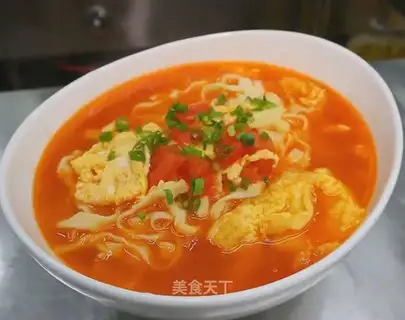 Handmade tomato egg noodles