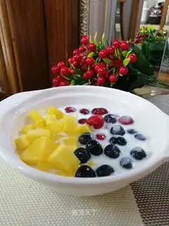 Yogurt and fruit
