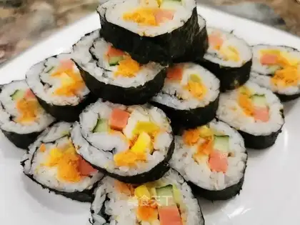 Salted yogurt sushi