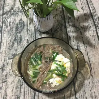Onions, egg noodles