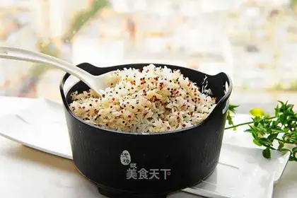 Three-coloured quinoa