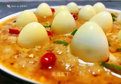 The fragrance holds the eggs