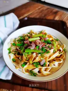 Onion noodles
