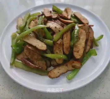 Cream pepper fried beans
