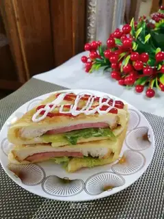 Eggcake sandwich