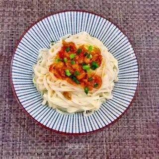 Beef sauce noodles