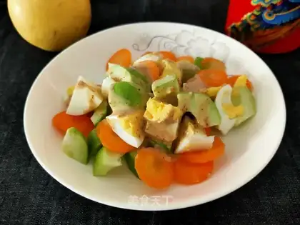 Egg and vegetable salad