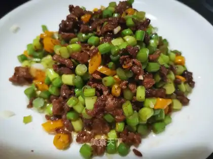 Garlic beef