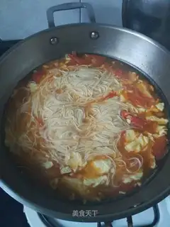 Tomato egg shaving noodles