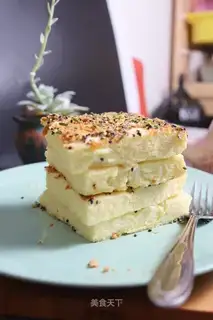 Sesame onion salad cake