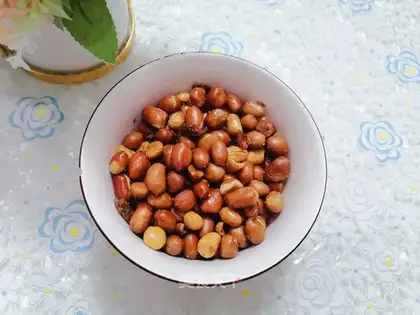 Fry peanuts