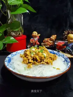 Egg sauce and rice powder