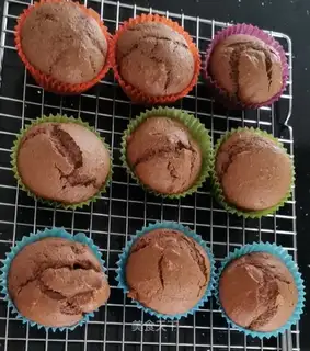 cream-based chocolate muffin
