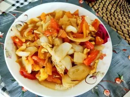 Tomato eggs onions