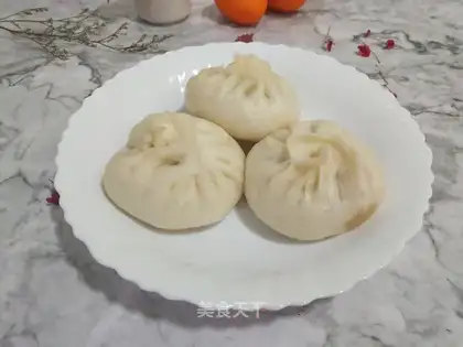 Sour pork buns