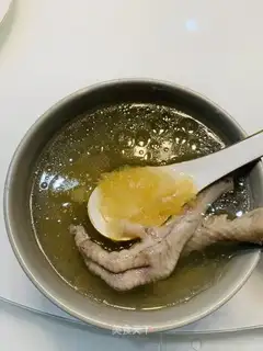 Chicken-legged fin soup