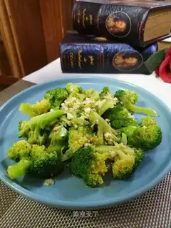 Garlic and broccoli