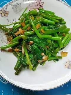 Garlic cabbage