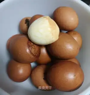 Tea eggs