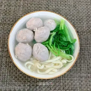 Meatball noodles