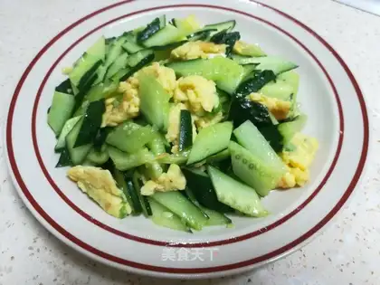 Egg-cracker