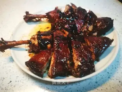 Red duck leg
