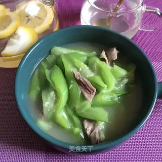 Smelt pigeon soup